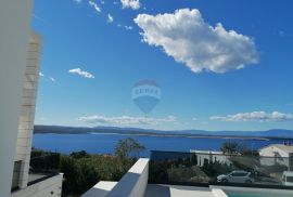 Crikvenica, Crikvenica- dvoetažni stan sa bazenom i liftom u villi visoke kvalitete, Crikvenica, Appartement