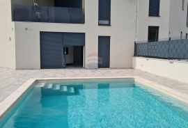 Poreč: Moderan stan 92 m 2 s bazenom izvrsne lokacije, Poreč, Appartment