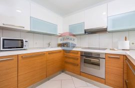 OPATIJA - penthouse s vrtom, panoramski pogled, Opatija, Kвартира