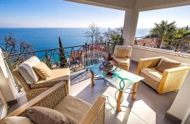 OPATIJA - penthouse s vrtom, panoramski pogled, Opatija, Flat