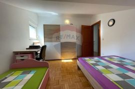 Otok Krk,grad Krk,dvoetažni stan,4S+DB,84 m2,pogled na more, Krk, Apartamento