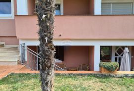 Poreč: Praktičan stan zanimljive lokacije u blizini grada i mora, Poreč, Apartamento