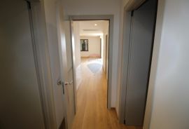 OPATIJA CENTAR - trosobni stan, novogradnja, Opatija, Apartamento