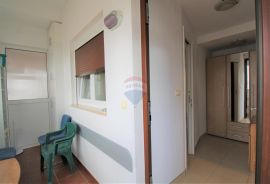 Rovinj,stan u prizemlju 55m2+garaža20m2, Rovinj, Appartamento