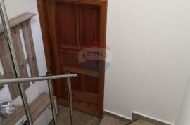 Crikvenica - stan 82m2 strogi centar, Crikvenica, Kвартира