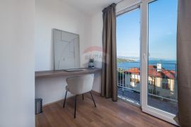 OPATIJA, VOLOSKO- prekrasan stan 121,35 m2, garaža, balkon, pogled na more, Opatija, Apartamento