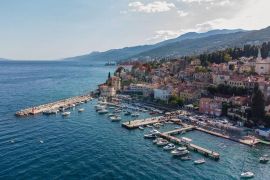 OPATIJA, VOLOSKO- prekrasan stan 121,35 m2, garaža, balkon, pogled na more, Opatija, Daire