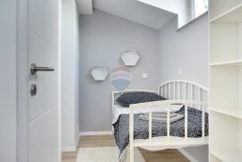 Pula, predivan stan na Valdebeku, Pula, Apartamento