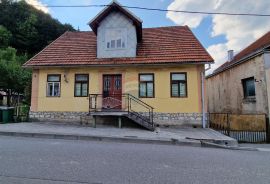 Kuća sa 2 stana - Moravice, Vrbovsko, House