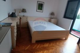 Rovinj, stan idealan za mlađu obitelj, Rovinj, Appartment