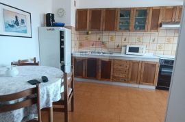 Rovinj, stan idealan za mlađu obitelj, Rovinj, Flat