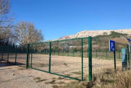 Baška - parkiralište, Baška, Land