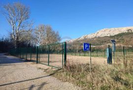 Baška - parkiralište, Baška, Terrain