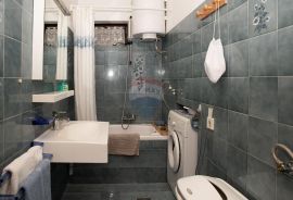 Otok Rab, Gonar, kuća 4 apartmana, 2 bazena, pogled, Rab, بيت