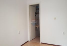 Rijeka, Banderovo, P.P. za zakup od 10 m2, Rijeka, Propriedade comercial