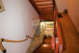 Rovinj,kuća+apartman+privatno dvorište- 50m od glavnog gradskog trga, Rovinj, Casa