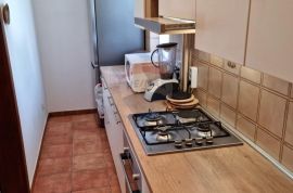 Prematura, kuća sa 7 apartmana i predivnom okućnicom, Medulin, بيت