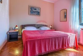 Prematura, kuća sa 7 apartmana i predivnom okućnicom, Medulin, بيت