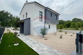 Otok Krk, Šilo-okolica,samostojeća vila s bazenom,160 m2, Dobrinj, Casa