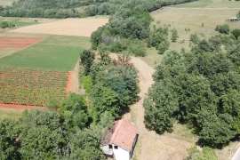 Istra, Višnjan - Samostojeća kuća sa 4900 m2 okućnice, Višnjan, بيت