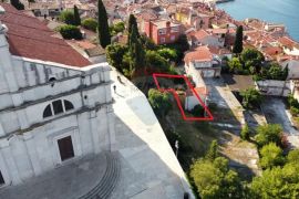 Rovinj-neponovljiva prilika za investiciju-parcela ispod crkve SV.Eufemije, Rovinj, أرض