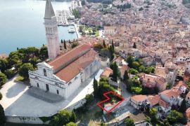 Rovinj-neponovljiva prilika za investiciju-parcela ispod crkve SV.Eufemije, Rovinj, Zemljište