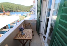 Otok Cres, Valun - dvoetažni stan uz more, Cres, Appartment