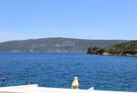 Otok Cres, Valun - dvoetažni stan uz more, Cres, Appartment