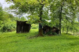 Brod Moravice - samostojeća kuća sa dva stana i okućnicom 1553  m2, Brod Moravice, Дом