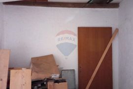 Istra, Vodnjan, stan za renoviranje u zgradi,stara jezgra, Vodnjan, Apartamento