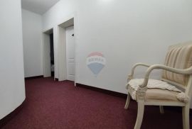 Velika Gorica, hotel 1.300 m2, 25 soba, wellness, Velika Gorica, Εμπορικά ακίνητα