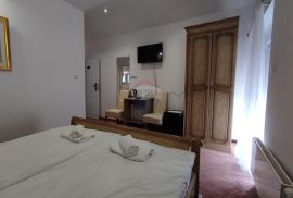 Velika Gorica, hotel 1.300 m2, 25 soba, wellness, Velika Gorica, Gewerbeimmobilie