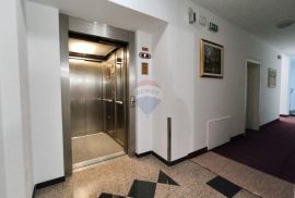 Velika Gorica, hotel 1.300 m2, 25 soba, wellness, Velika Gorica, Gewerbeimmobilie