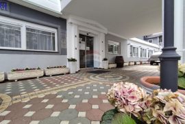 Velika Gorica, hotel 1.300 m2, 25 soba, wellness, Velika Gorica, Gewerbeimmobilie