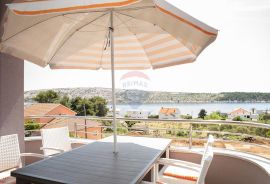 Otok Rab, 2 S + DB, 2 terase,  pogled na more, Rab, Apartamento