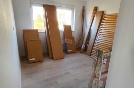 Rovinj,stan u novogradnji 88m2-3SS+krovna terasa 80m2, Rovinj, Flat