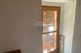 Poreč, okolica, na odličnoj lokaciji kamena kućica od 60 m2 sa tri etaže, Poreč, House