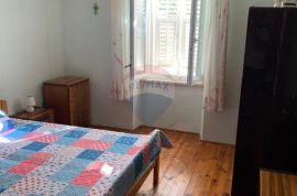 Stan u centru Malog Lošinja 40m od mora, Mali Lošinj, Appartement