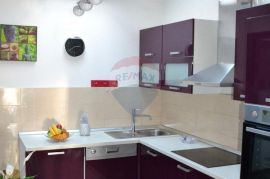 Rijeka, Mlaka, stan 2S+DB 65m2, namješten, Rijeka, Apartamento