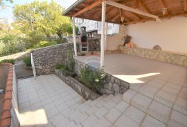 Klenovica, stan 3SB+DB, terasa, 40m od mora i plaže, Novi Vinodolski, Appartement