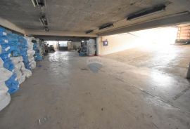 ZAGREB- ULICA GRADA VUKOVARA, skladišno/poslovni prostor 872 m2, 2 100 EUR, Trnje, Propriedade comercial