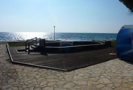 Apartmansko-turističko naselje kod Novigrada, Novigrad, Ticari emlak