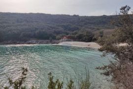 OTOK CRES - NEGRAĐEVINSKO ZEMLJIŠTE UZ MORE, Cres, Zemljište