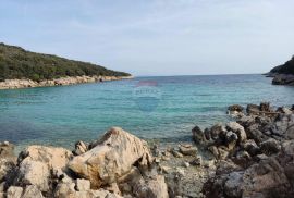 OTOK CRES - NEGRAĐEVINSKO ZEMLJIŠTE UZ MORE, Cres, Zemljište