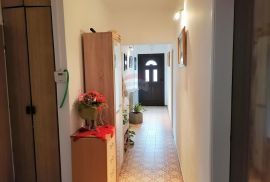 Opatija,Pobri,trosoban konforni stan s garažom,terasom i pogledom, Opatija - Okolica, Apartamento