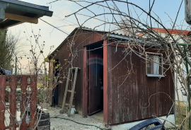 Karlovac, Lasinja, kuća za odmor 90 m2, okućnica 900 m2, Lasinja, Famiglia