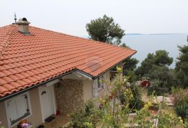 OTOK CRES, MARTINŠĆICA - OBITELJSKA KUĆA, PARKING, POGLED, Cres, بيت