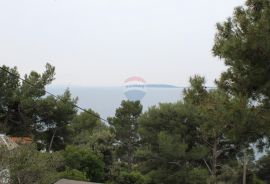 OTOK CRES, MARTINŠĆICA - OBITELJSKA KUĆA, PARKING, POGLED, Cres, Haus