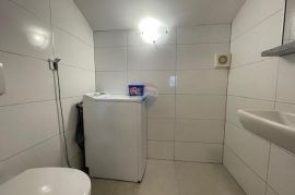 Otok Krk,Čižići, 2S+DB, 70 m2, bazen, na samom moru !!!, Dobrinj, Kвартира