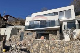 Opatija-Bregi, prodaje se prekrasna luksuzna villa 300m2, Matulji, Σπίτι